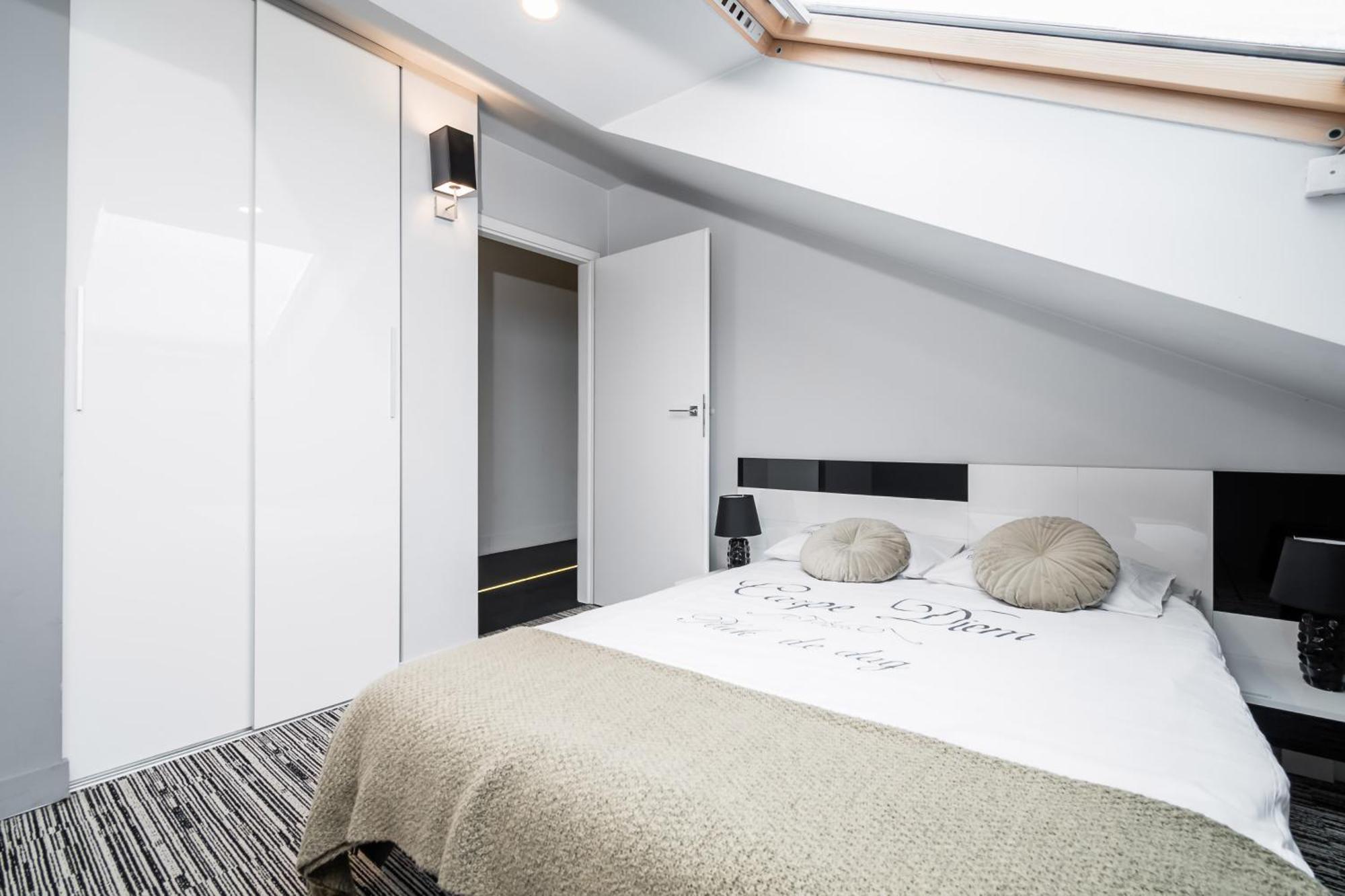 Apartment Krzyza Krakow